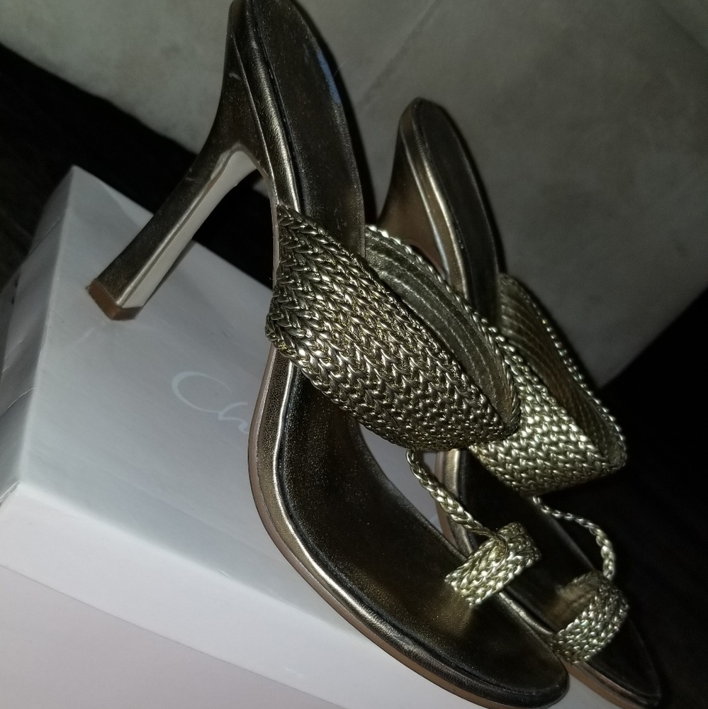 Bronze woven heels